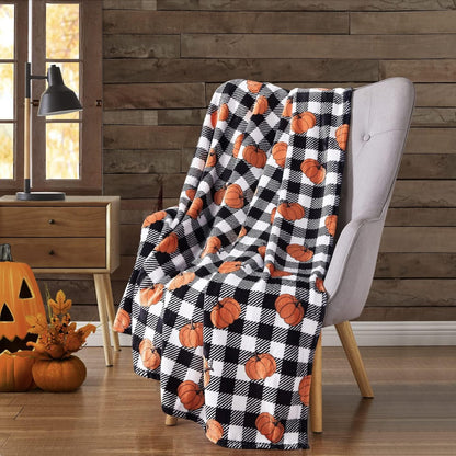 Autumn-Themed Plush Throws