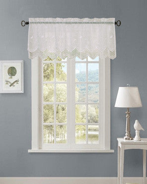 Commonwealth Hathaway Double Scalloped Valance hanging on a decorative rod